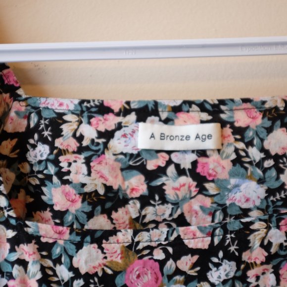 A Bronze Age Floral Puff Sleeve Mini Dress - Picture 4 of 15